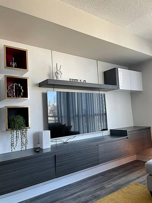Exquisite Condos By Cn Tower- Dwtown , To Toronto Dış mekan fotoğraf
